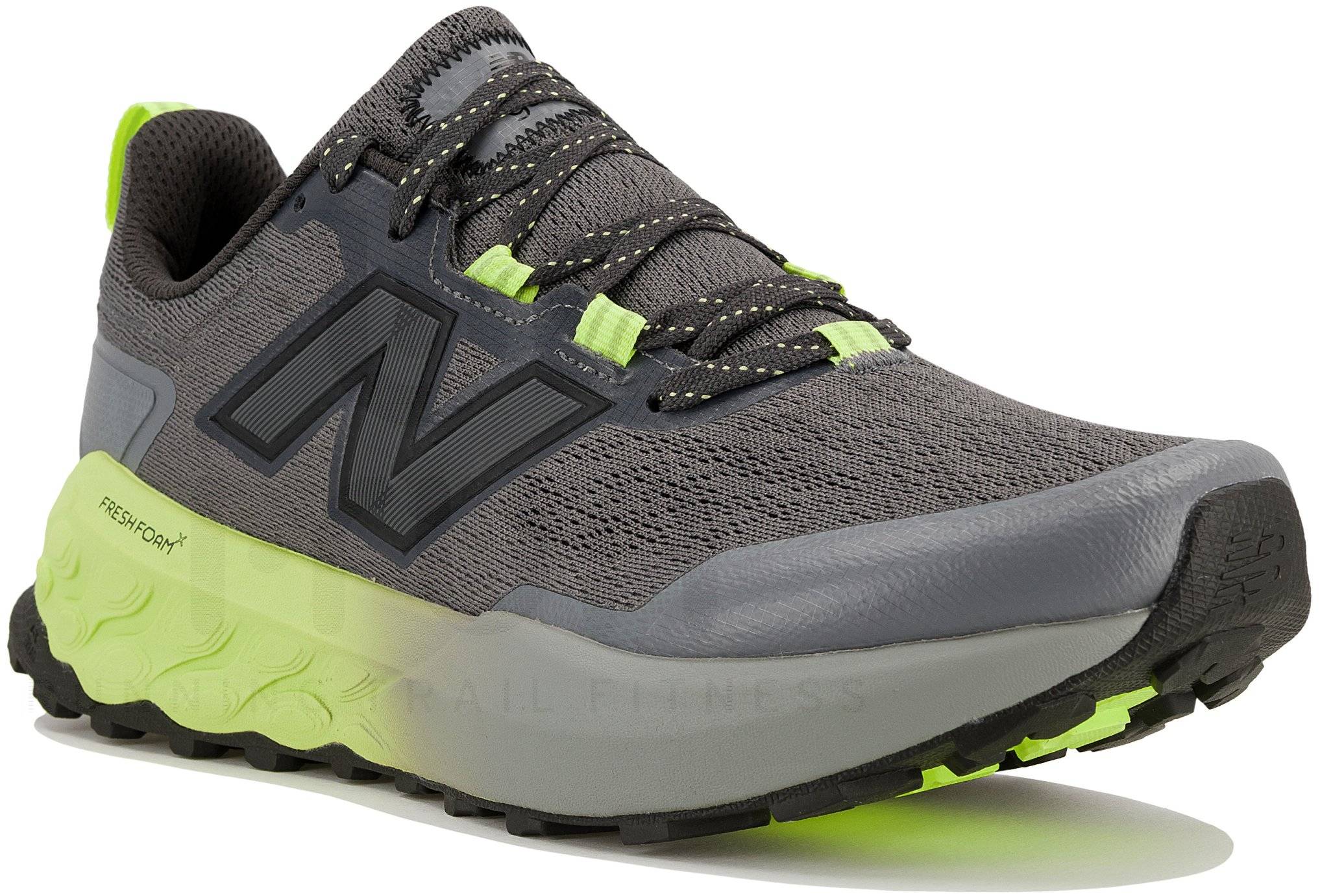 New Balance Fresh Foam Garoé V2 Gris Jaune chaussure New Balance Fresh Foam Garoé V2 - MGARO1PX-D