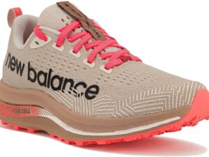 New Balance FuelCell SuperComp Trail femme - WTTRXUR1-B