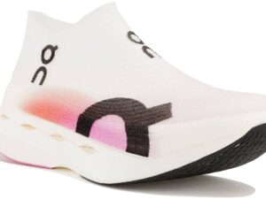 On-Running Cloudboom Strike LS femme - 3UE30012926